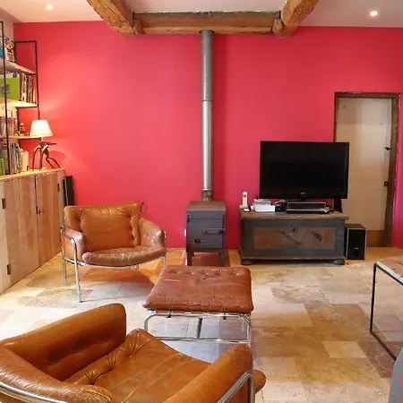 La Maison De Louis Couette-café 3*