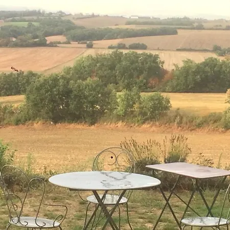 La Maison De Louis Couette-café