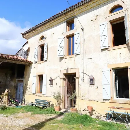 La Maison De Louis Bed & Breakfast *