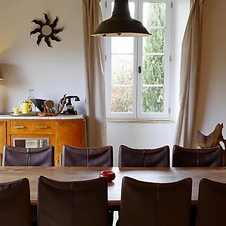 La Maison De Louis Francon
